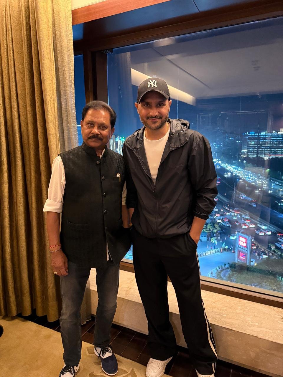 WhatsApp Image 2025 12 18 at 13.20.00 fba02ffe