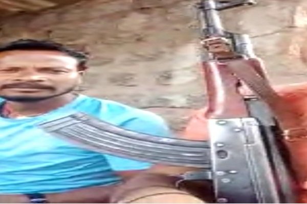 झांगुर गुट के सुप्रीमो रामदेव उरांव ने किया सरेंडर, पूर्व सुप्रीमो को मारकर खुद बना था सर्वेसर्वा