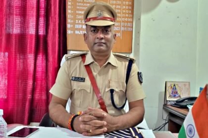 रेल थाना प्रभारी निकला सोना लूटकांड का मास्टरमाइंड, पुलिस ने किया गिरफ्तार