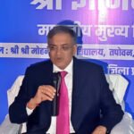 मुख्य चुनाव आयुक्त ज्ञानेश कुमार ने देवघर में BLO के साथ किया संवाद, कहा- 'कोई भी पात्र भारतीय मतदाता सूची में नहीं छूटे'