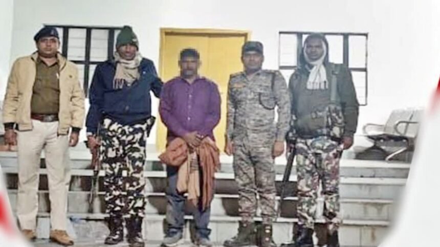 बिहार का हार्डकोर नक्सली छोटू रविदास गिरफ्तार, झारखंड के पलामू से पुलिस ने दबोचा