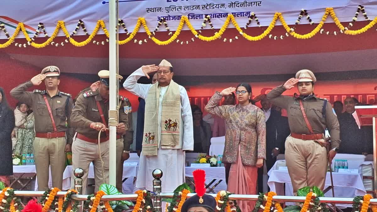 झारखंड सरकार राज्य की सभी लड़कियों को देगी 10-10 हजार रुपये की सहायता, वित्त मंत्री राधाकृष्ण किशोर ने गणतंत्र दिवस पर की घोषणा