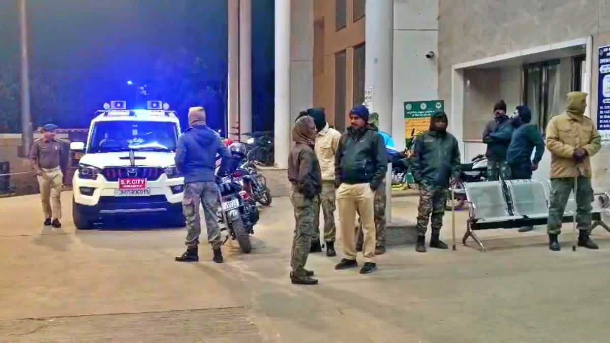 कैरव गांधी अपहरणकांड के आरोपियों के साथ पुलिस की मुठभेड़, तीन अपराधियों को लगी गोली