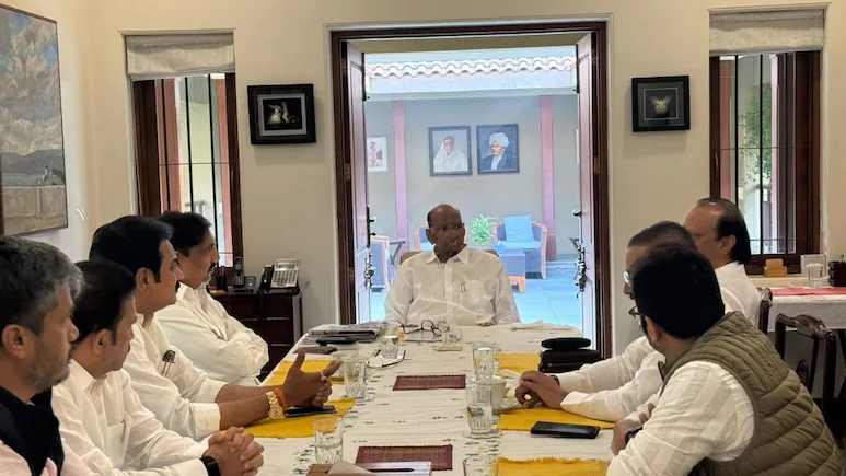 NCP का विलय 12 फरवरी को होना था, शरद और अजीत पवार की 17 जनवरी को हुई थी बैठक