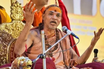 ‘नाम के आगे शंकराचार्य कैसे लगाया’, नोटिस पर बिफरे स्वामी अविमुक्तेश्वरानंद