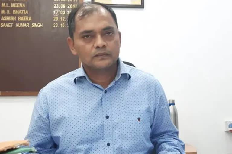 CRPF आईजी साकेत कुमार सिंह ने नक्सलियों को दिया अल्टीमेटम, सरेंडर कर विकास की धारा को चुनें नहीं तो अंजाम भुगते