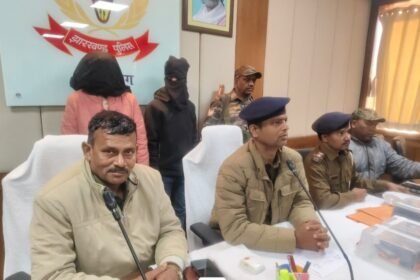 रामगढ़ में राहुल दुबे गिरोह के दो सदस्य गिरफ्तार, कार्रबाइन समेत कई हथियार बरामद