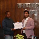 सुखदेव उरांव बने लोहरदगा जिला परिषद अध्यक्ष, निर्विरोध हुए निर्वाचित, उपायुक्त ने दिलाई शपथ