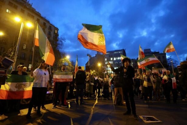 भारतीय नागरिक ईरान तुरंत छोड़ दें, दूतावास से जारी की एडवाइजरी