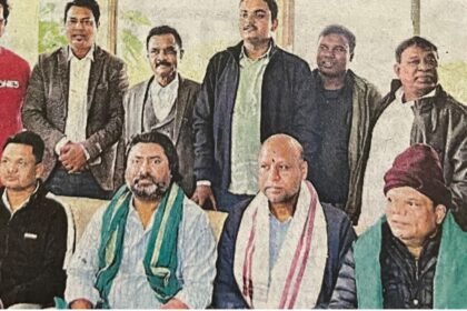 असम के झारखंडी आदिवासियों को रोजना मिलती हैं 250 रुपये मजदूरी, हेमंत सोरेन के निर्देश पर JMM प्रतिनिधिमंडल ने जाना हाल