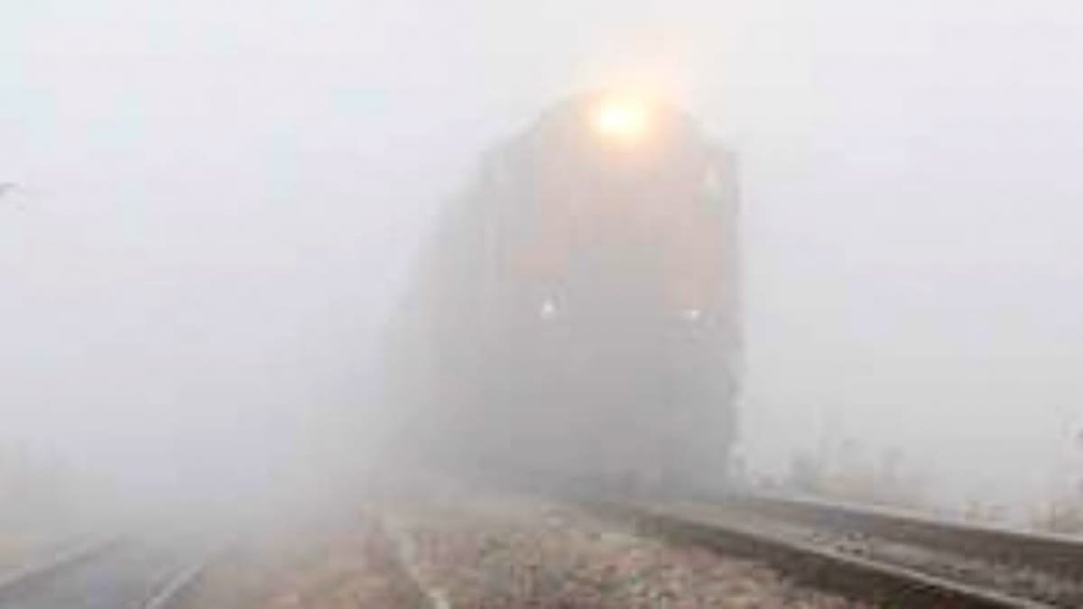 पटना कोहरे की चादर में लिपटी, जनजीवन अस्त व्यस्त, हवाई और रेल यातायात प्रभावित