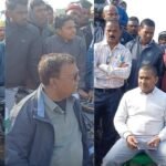 सांसद चंद्रप्रकाश चौधरी अफसरों पर भड़के, कहा-किसका रोड़ है! पता है...अक्कल है.... एक झांप मारेंगे न..