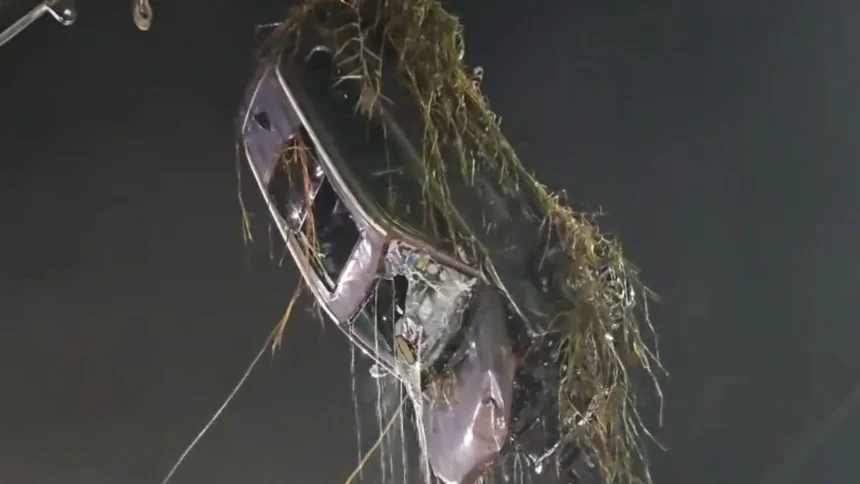 Noida Engineer Yuvraj Death Case: इंजीनियर की कार को करीब 72 घंटे बाद गड्ढे से निकाला गया, देखें VIDEO