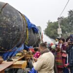 दुनिया का सबसे बड़ा शिवलिंग बिहार पहुंचा, गोपालगंज में श्रद्धालुओं की उमड़ी भीड़, 17 जनवरी को पूर्वी चंपारण में होगी स्थापना