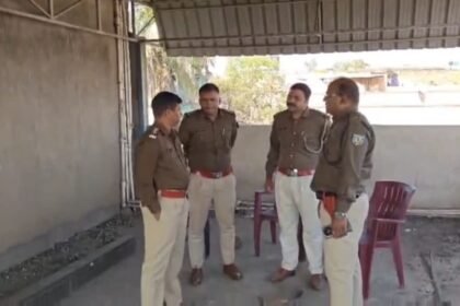 गैंगस्टर प्रिंस खान की अचल संपत्ति नहीं बची, घर में हुई कुर्की जब्ती की कार्रवाई, ईट भी उखाड़ ले गई पुलिस