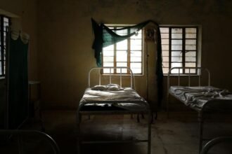 चाईबासा में 5 बच्चों को संक्रमित HIV ब्लड चढ़ाने का मामला, हाईकोर्ट के आदेश पर आरोपियों के खिलाफ FIR दर्ज