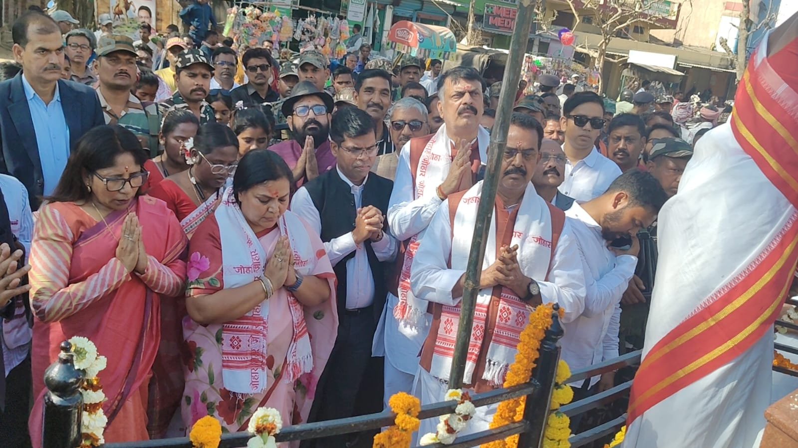 लोहरदगा में भव्यता के साथ मनाया गया वीर बुधु भगत की जयंती, मंत्री दीपिका पांडे सिंह ने कहा बलिदानियों के जन्मस्थली को मिलेगी विशेष पहचान 9 2 6