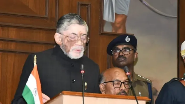 झारखंड विधानसभा में राज्यपाल संतोष गंगवार का अभिभाषण, केंद्र से आर्थिक सहयोग के अभाव में राज्य की महत्वाकांक्षी योजनाएं लागू करने में हो रही कठिनाई