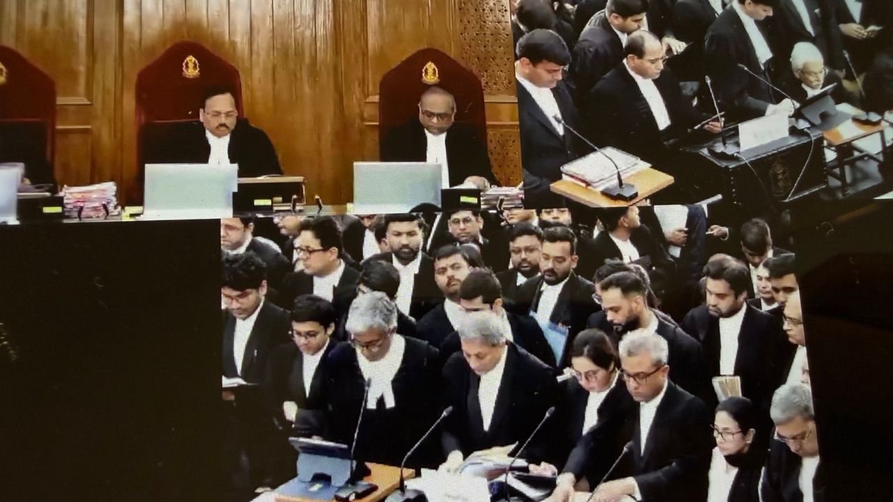 Live: सुप्रीम कोर्ट में 'वकील' बन ममता बनर्जी ने दीं SIR पर दलीलें, कहा- बंगाल को टारगेट, असम को क्यों नहीं