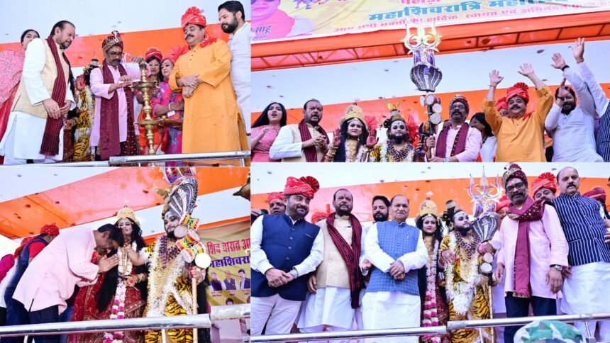 मुख्यमंत्री हेमंत सोरेन पहाड़ी मंदिर में आयोजित महाशिवरात्रि महोत्सव में हुए शामिल, बैद्यनाथ धाम में श्रद्धालुओं की उमड़ी भीड़