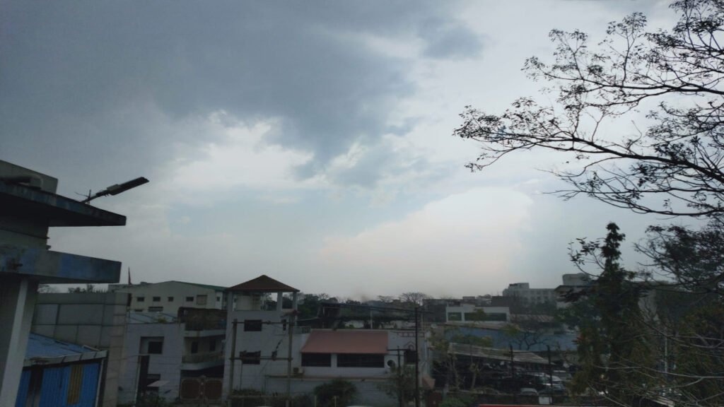 झारखंड में चार फरवरी तक छाये रहेंगे बादल, पांच से गिरेगा तापमान, आठ तक ठंड से राहत के संकेत