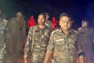 लातेहार में ड्रोन सर्वे का विरोध, थानेदार और सात पुलिसकर्मियों को घंटों बनाए रखा बंधक