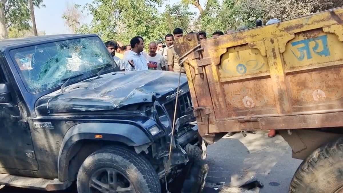 बिहार में थार का कहर, तीन युवकों को कुचला, बाइक को 50 मीटर तक घसीटा