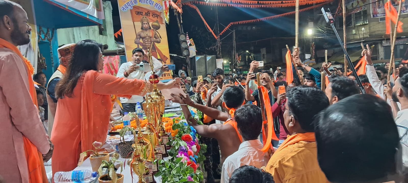 लोहरदगा के बरवाटोली में अस्त्र-शस्त्र प्रतियोगिता में युवाओं ने दिखाया दमखम,अनुमंडल पुलिस पदाधिकारी श्रद्धा केरकेट्टा मुख्य अतिथि के रूप में रही मौजूद 3 3 8