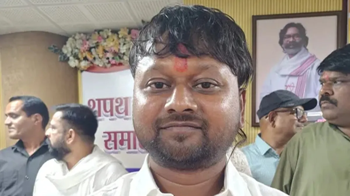 धनबाद डिप्टी मेयर अरुण चौहान की कुर्सी खतरा!आपराधिक मामले छिपाने का आरोप