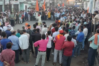 रामनवमी पर निकाली गयी शोभायात्रा में करतब दिखाने के समय हादसा, तलवार और लाठी चलाने के दौरान सात घायल