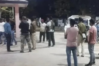 खूंटी में अपराधियों की फायरिंग में पिता की मौत, बेटे की हालत गंभीर