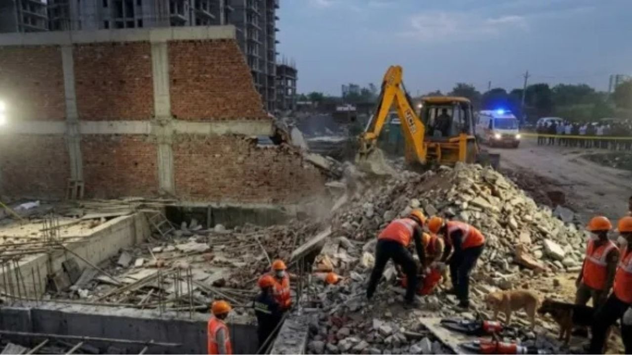 झारखंड के 6 मजदूरों समेत 7 की गुरुग्राम में मौत,कंस्ट्रक्शन साइट में मिट्टी धंसने से हुआ हादसा