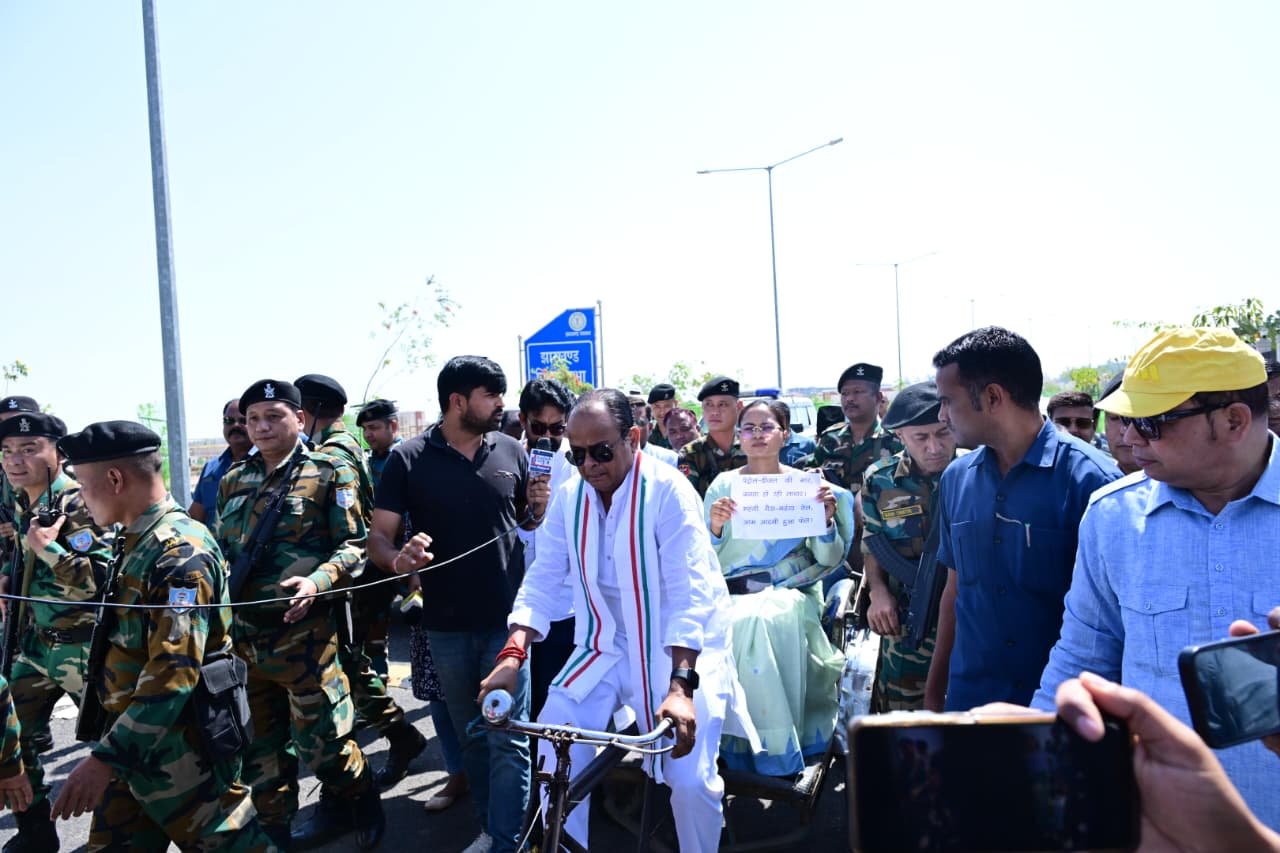 irfan ansari on rikshaw