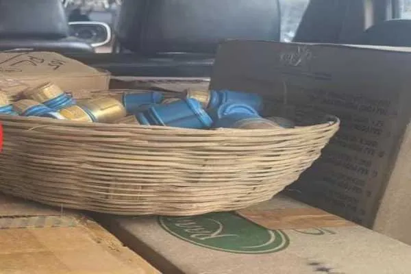 साहिबगंज में 22 लाख की नकली दवा और 34 करोड़ रुपये के स्टीकर जब्त