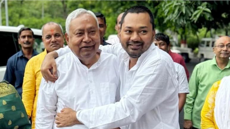 निशांत कुमार की राजनीति में होगी ग्रैंड एंट्री, नीतीश कुमार के बेटे का JDU से राज्यसभा भेजा जाना तय!