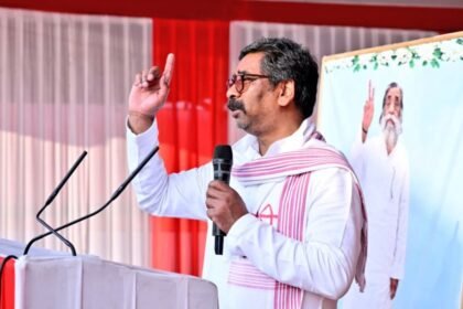 मुख्यमंत्री हेमंत सोरेन का असम दौरा आज, विधानसभा चुनाव को लेकर बनाएंगे रणनीति, उठाएंगे आदिवासियों के मुद्दे