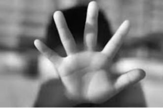 साहिबगंज में खड़ी ट्रेन की बोगी में नाबालिग से यौनाचार, आरोपी फरार