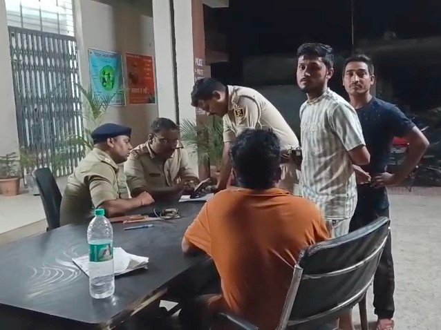 पटना में गुजरात के कारोबारी से लूट, कस्टम अधिकारी बनकर आये थे अपराधी, फिल्मी अंदाज में घटना को दिया अंजाम