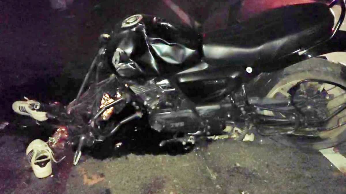 कटिहार में बाइक सवार को ट्रक ने कुचला, तीन भाईयों की मौके पर हुई मौत