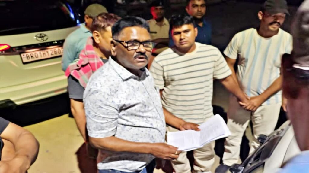 बिहार में 90 हजार रुपये रिश्वत लेते दारोगा गिरफ्तार, 50,000 DSP को देने की 'डील'