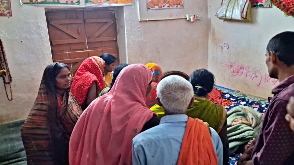 मुजफ्फरपुर में ट्रिपल मर्डल से सनसनी,महिला और दो बच्चों की गला घोंटकर हत्या