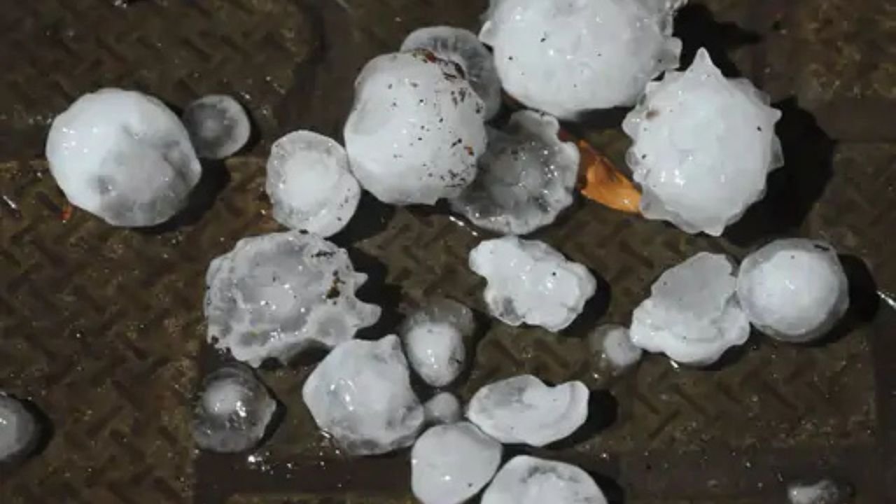 रांची समेत 14 जिलों में तेज आंधी-बारिश, ठनका से चार की मौत