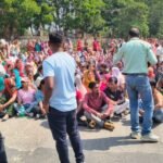 ओरिएंट क्राफ्ट के खिलाफ 3000 महिलाओं का प्रदर्शन, कई महीनों से नहीं मिला वेतन, रघुवर सरकार में कंपनी को एक रुपए में मिली थी जमीन