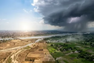 बिहार में आंधी-बारिश का अलर्ट, 5 डिग्री तक गिरेगा पारा,50KM/h की रफ्तार से चलेगी हवा