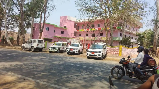 बिहार में रेस्टोरेंट की आड़ में चल रहा था देह व्यापार का खेल,पुलिस ने 80 युवक-युवतियों को पकड़ा