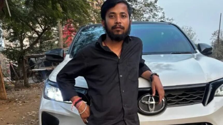देवघर में फॉर्च्यूनर से लूटपाट करने पहुंचे अपराधी, वारदात को अंजाम देने देते समय बदमाशों ने अपने ही साथ को मारी गोली 1 देवघर में फॉर्च्यूनर से लूटपाट करने पहुंचे अपराधी, वारदात को अंजाम देने देते समय बदमाशों ने अपने ही साथ को मारी गोली