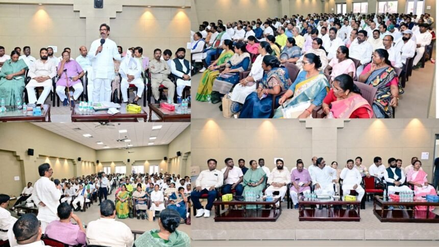 हेमंत सोरेन ने JMM नेताओं के साथ की बैठक, कहा- SIR, Census में BJP के षड्यंत्र को सफल नहीं होने दिया जाएगा