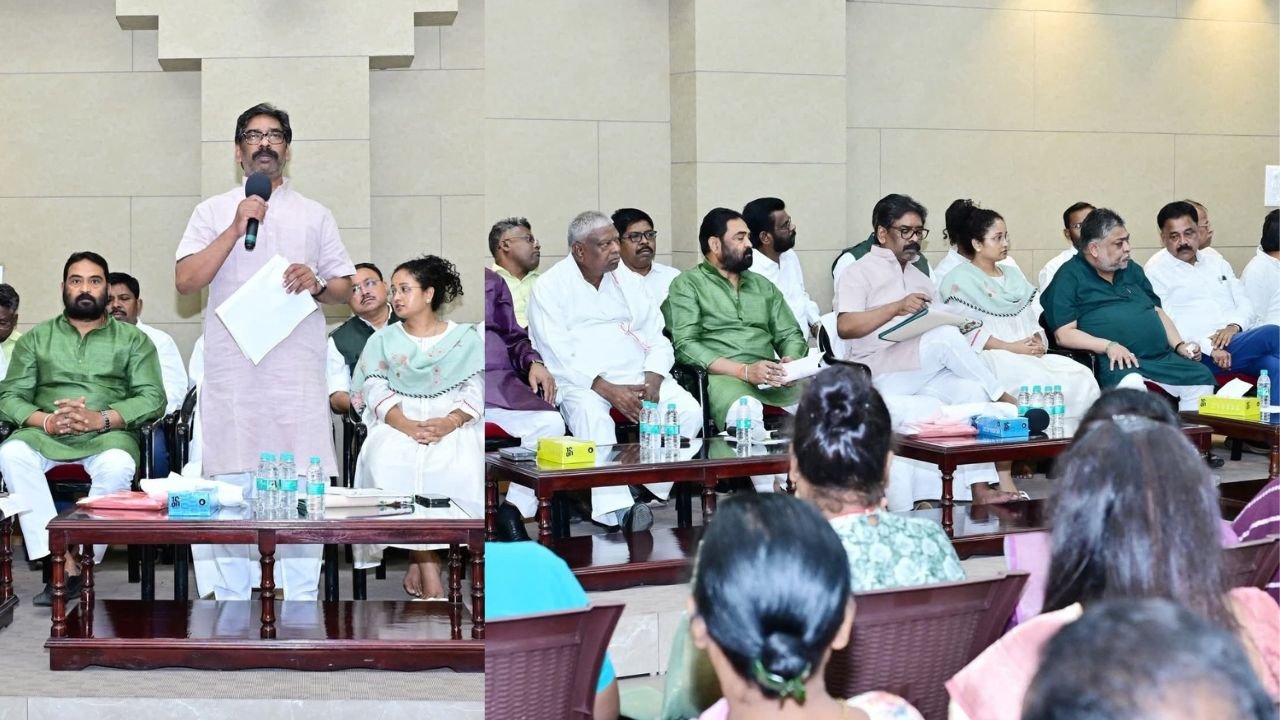 हेमंत सोरेन ने JMM के 12 जिलों के पदाधिकारियों के साथ की बैठक, SIR को लेकर कहा- हर योग्य नागरिक का नाम मतदाता सूची में जुड़वाएं