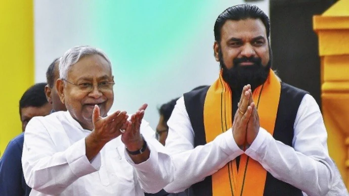 नीतीश कुमार ने दिया मुख्यमंत्री पद से इस्तीफा, सम्राट चौधरी NDA विधायक दल के नेता चुने गए