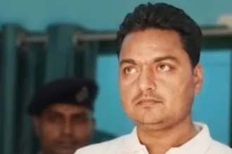 बिहार में विजलेंस टीम की बड़ी कार्रवाई, स्वास्थ्य विभाग का हेड क्लर्क 37 हजार रुपये लेते गिरफ्तार